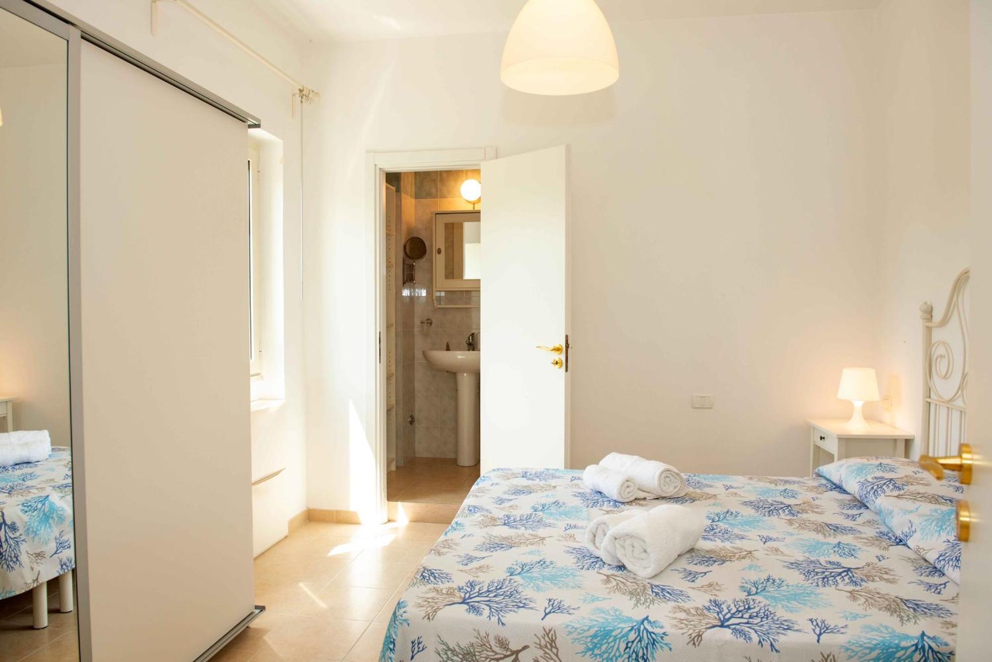 Aria Di Mare Vieste - Luxury Apartments By The Sea Екстериор снимка