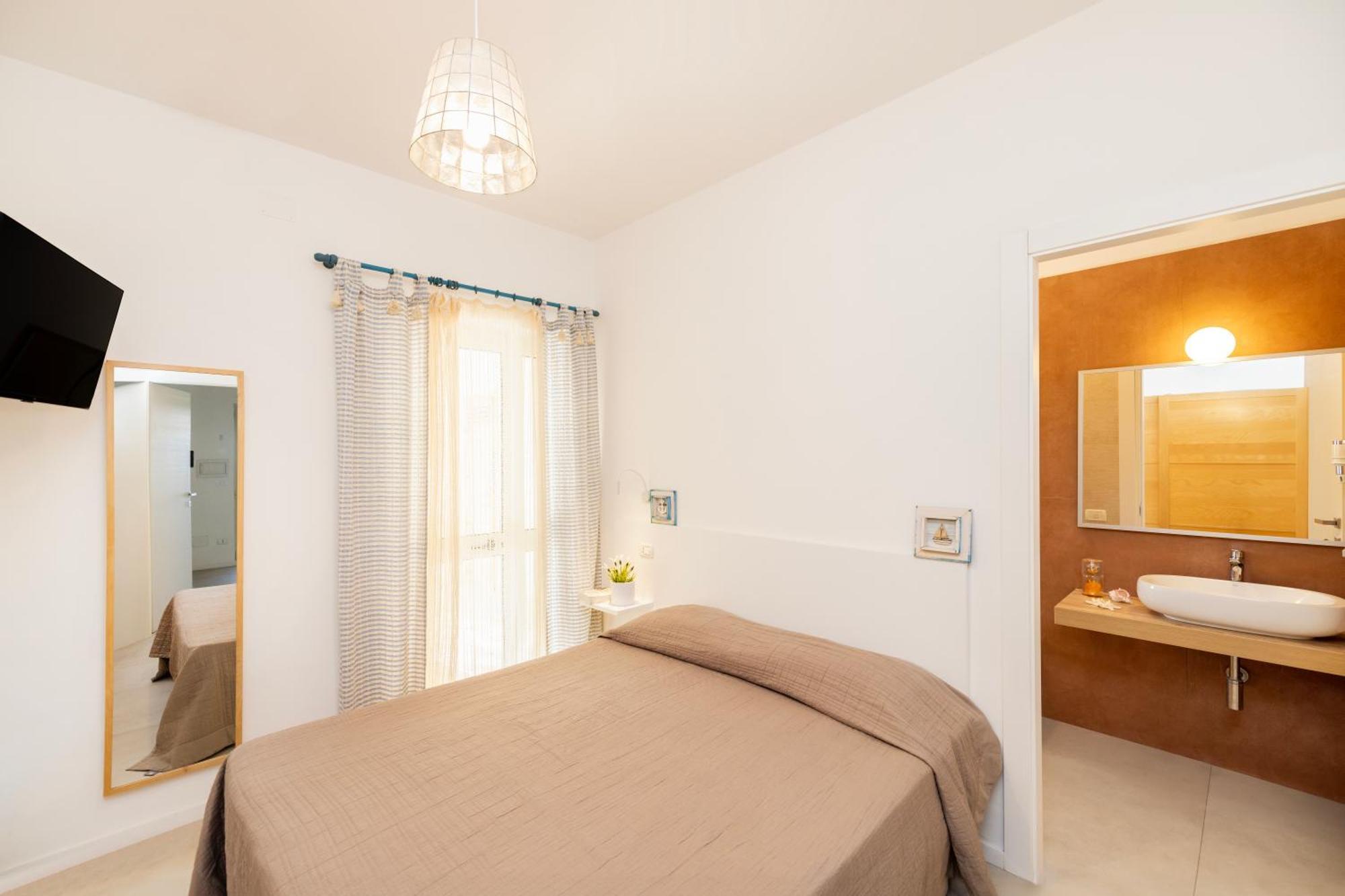 Aria Di Mare Vieste - Luxury Apartments By The Sea Екстериор снимка